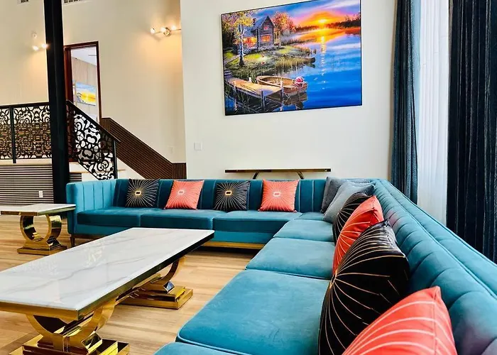 Luxury Downtown Home Near Lake Martin